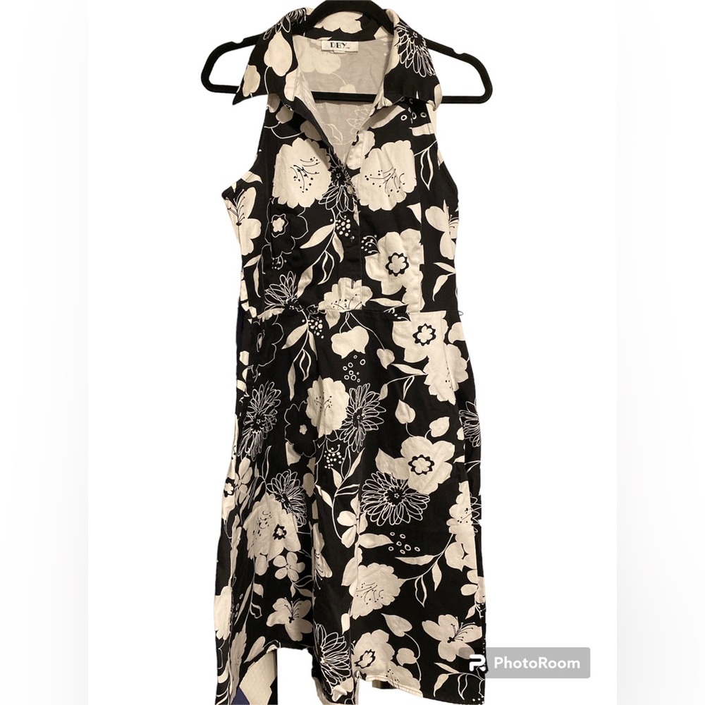 Sleeveless Black & White Floral Shirt Dress